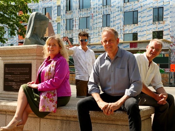 L to R: Catherine Lindquist, PAL, Catherine McKenney, OCH Chief Development Officer Cliff Youdale, and Peter Haworth, Ottawa Chair of PAL.PHOTO BY JEAN LEVAC /Postmedia